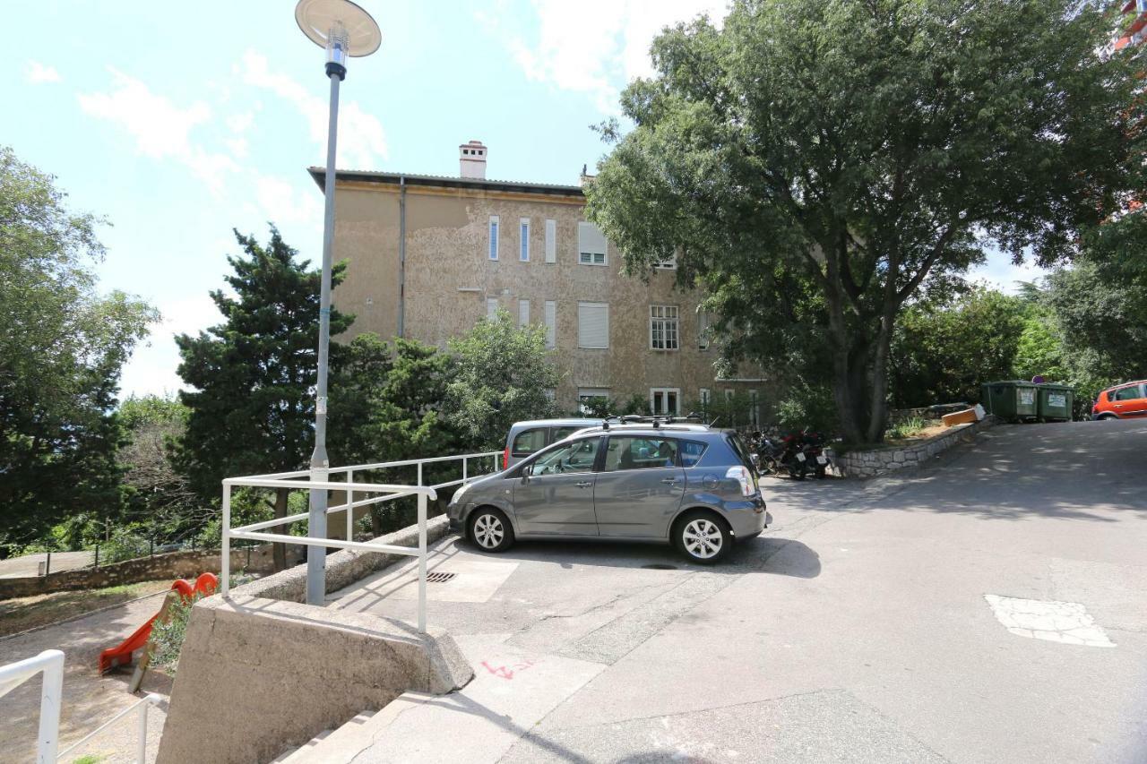 Apartment Krimeja Рийека Екстериор снимка
